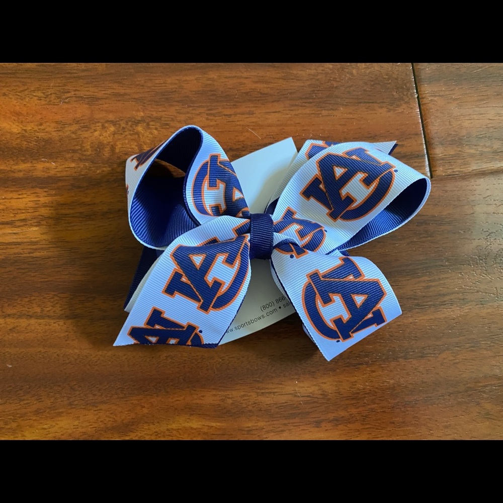 Girl’s White Auburn Hair Bow